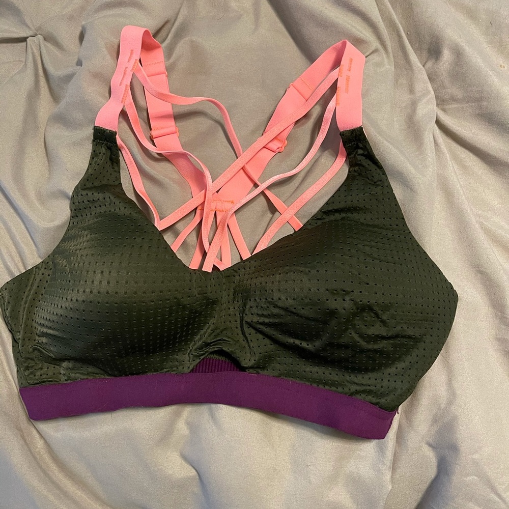 Victoria’s Sports Bra